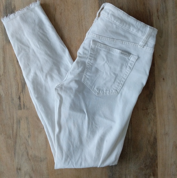 Joe's Jeans Finn Skinny distressed Ankle in Annie - Picture 1 of 8